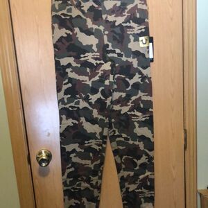 True religion size large kids camo sweatpants NWT